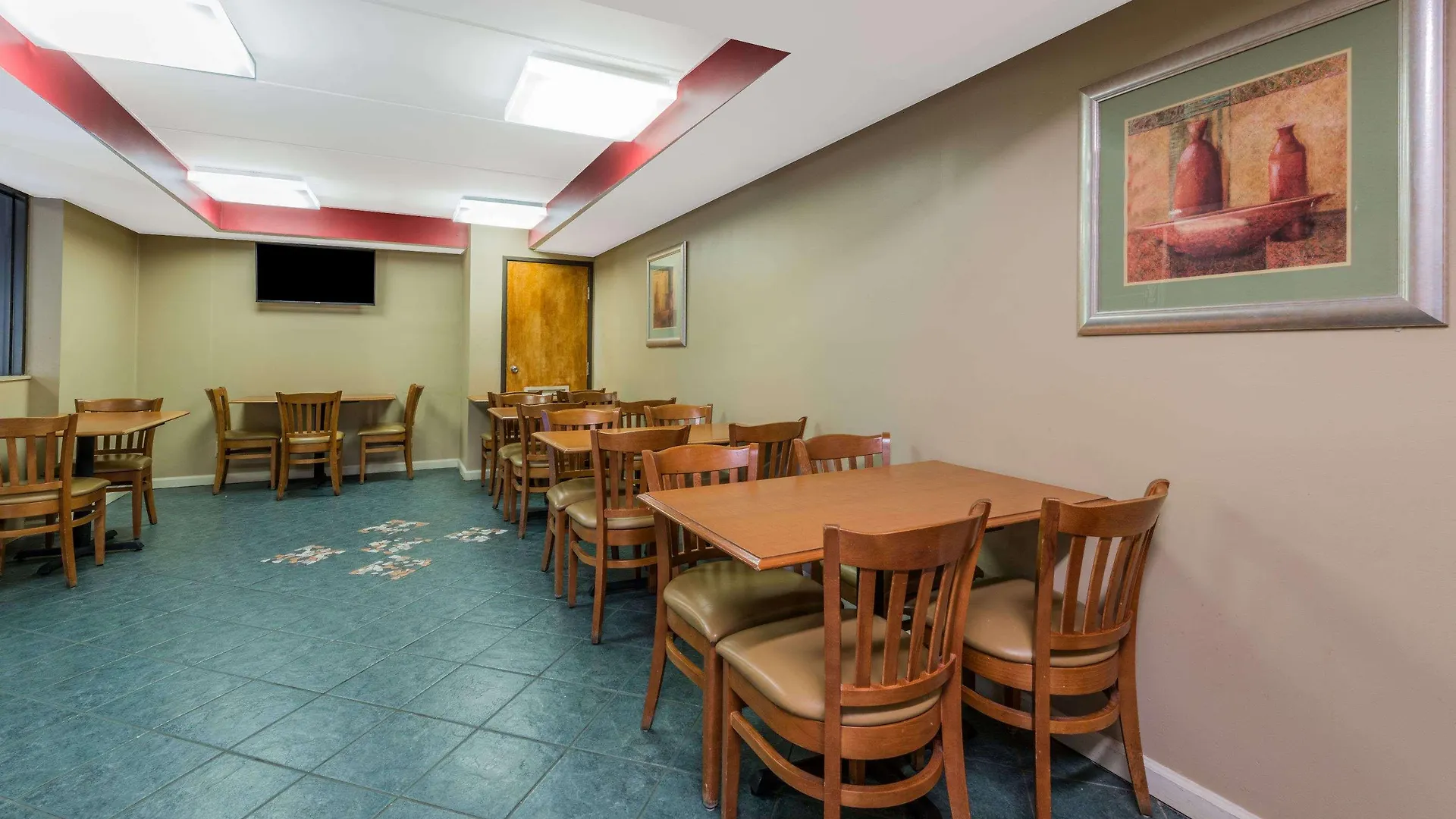 Days Inn By Wyndham Hurstbourne Louisville 2*,